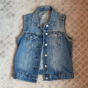 Gap Jean Vest